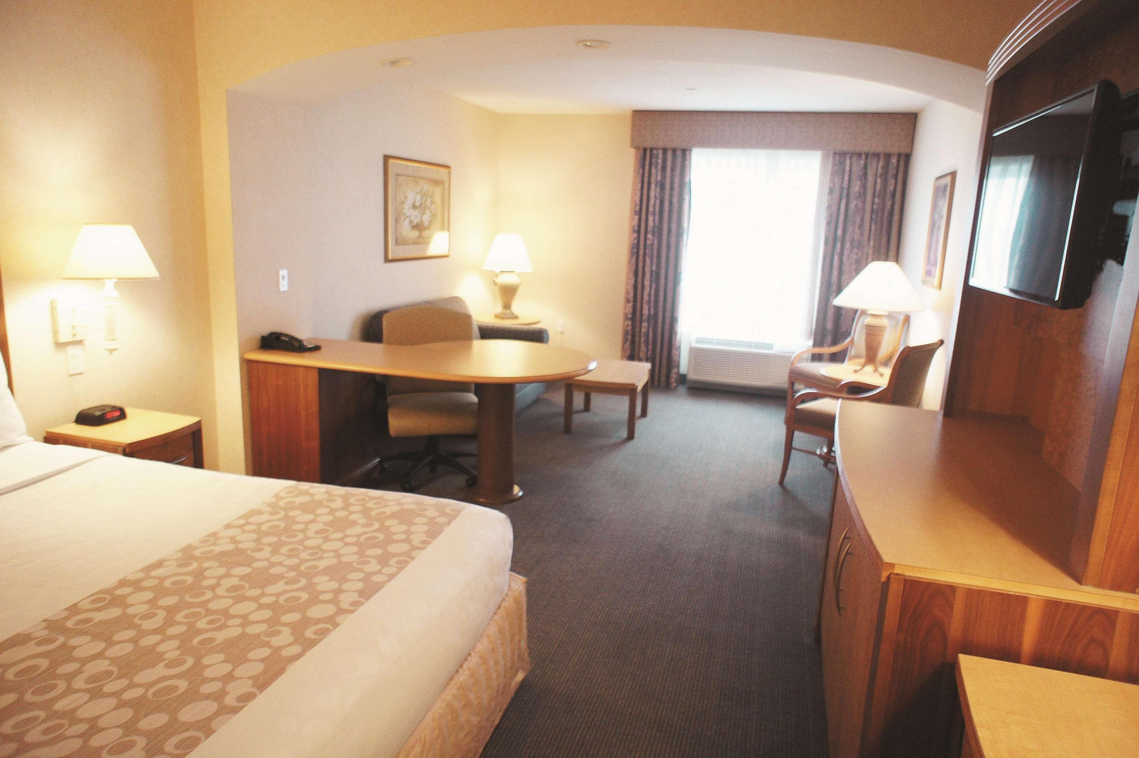 La Quinta By Wyndham Islip - Macarthur Airport Bohemia Eksteriør bilde