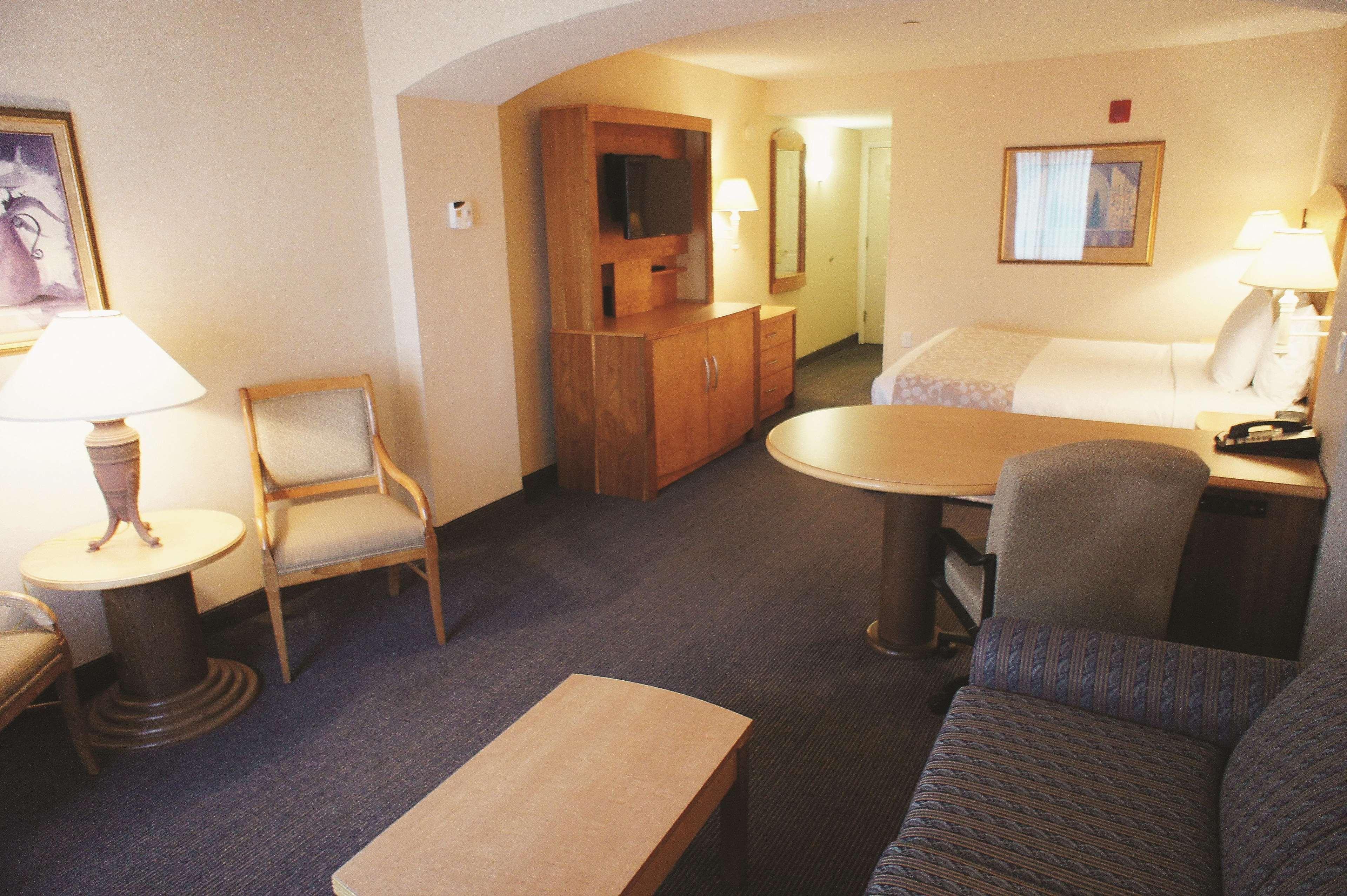 La Quinta By Wyndham Islip - Macarthur Airport Bohemia Eksteriør bilde