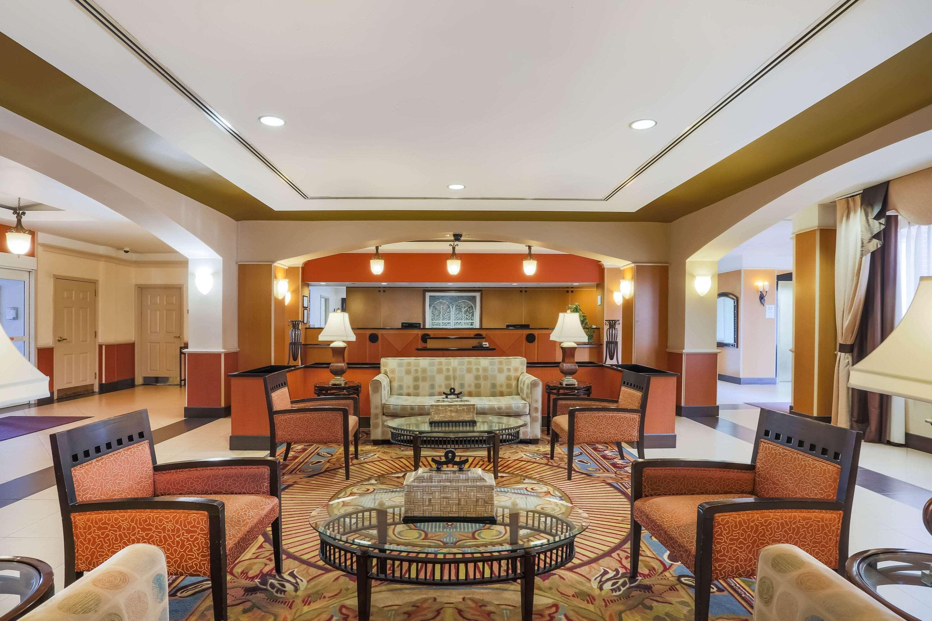 La Quinta By Wyndham Islip - Macarthur Airport Bohemia Eksteriør bilde