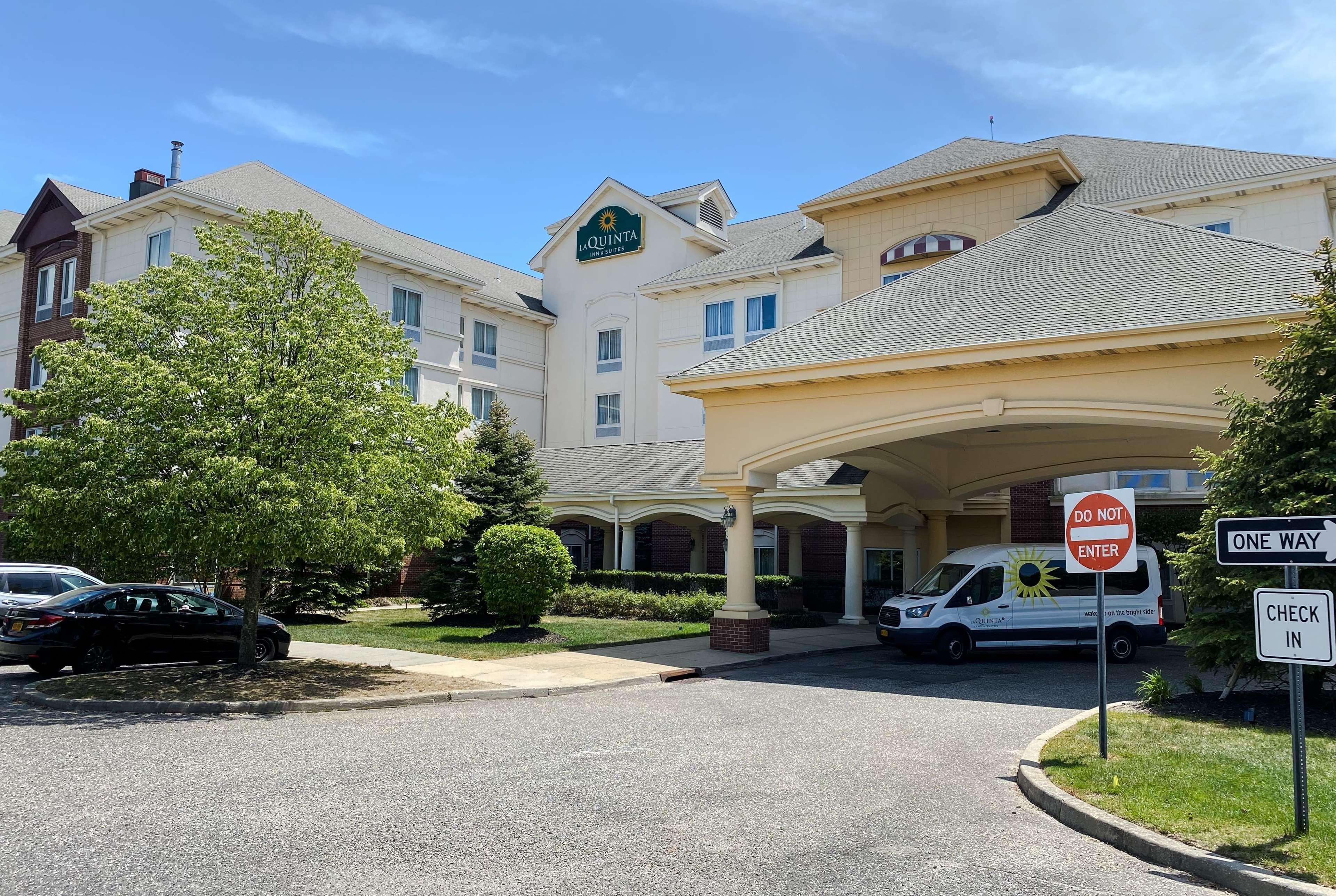 La Quinta By Wyndham Islip - Macarthur Airport Bohemia Eksteriør bilde