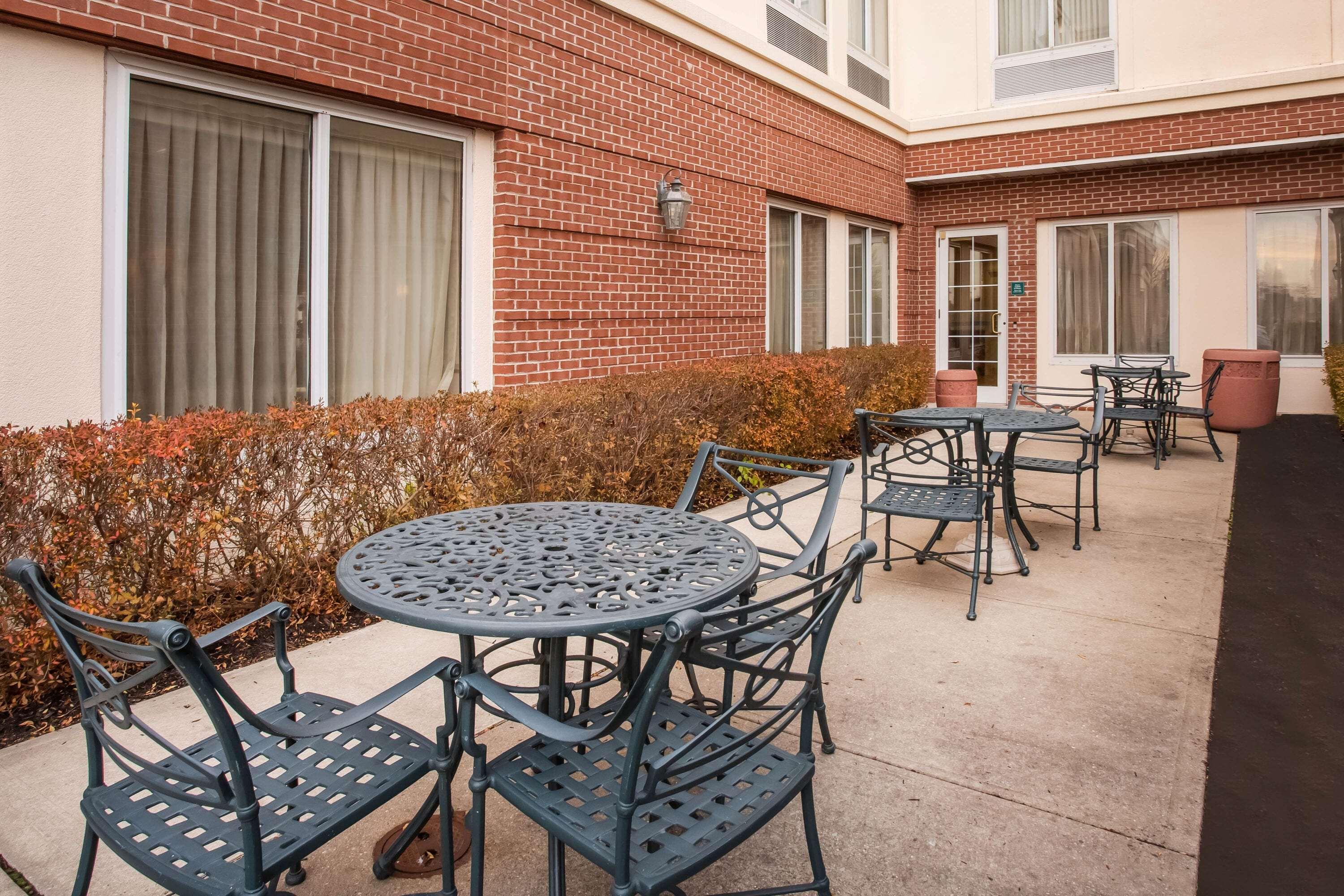 La Quinta By Wyndham Islip - Macarthur Airport Bohemia Eksteriør bilde